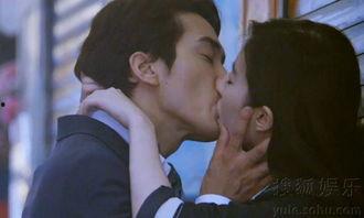 刘亦菲吻照片,浪漫画面引网友热议